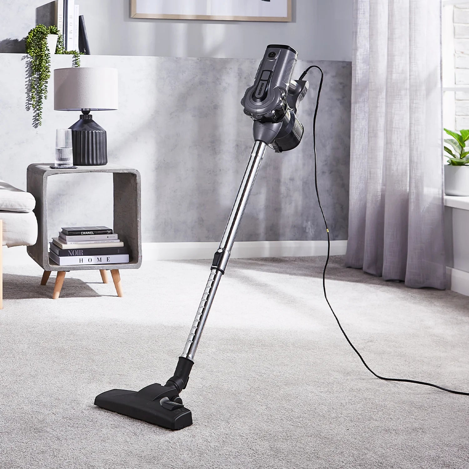 2-In-1 HEPA Vacuum Cleaner 800W Stick & Handheld Bagless
